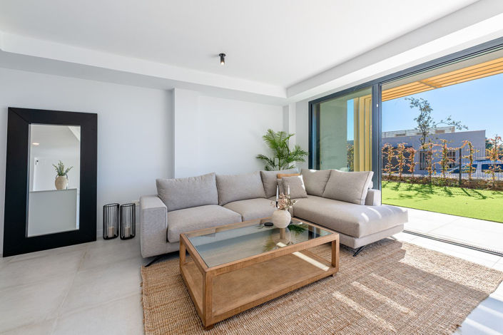 Image No.8-4 Bed House for sale