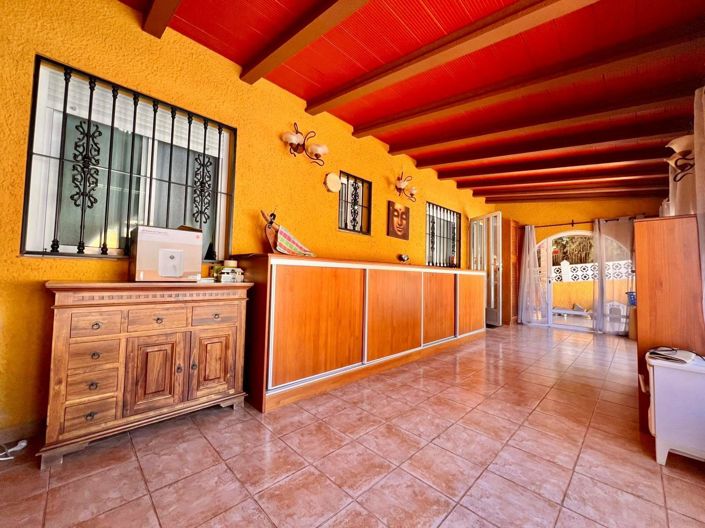 Image No.19-2 Bed Villa for sale