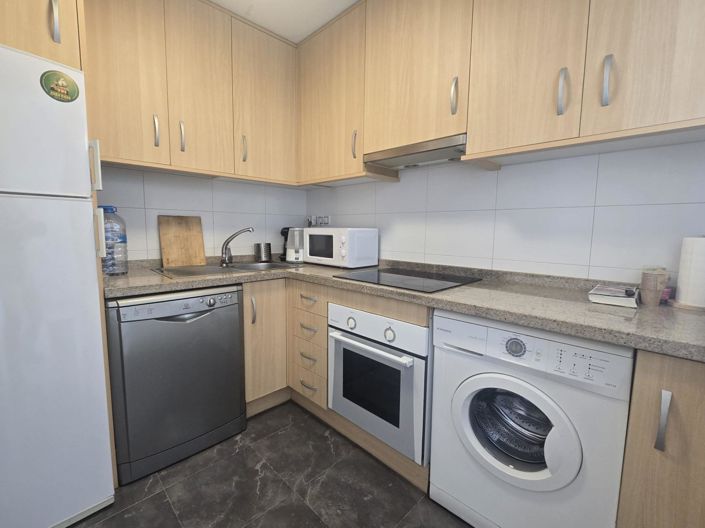 Image No.8-2 Bed Apartment for sale