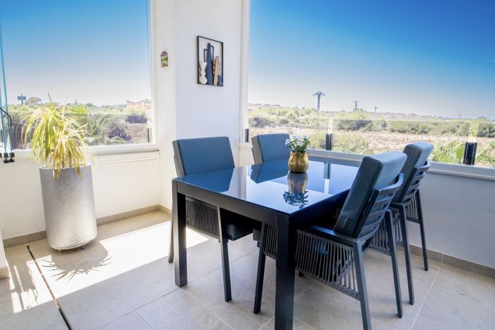 Image No.2-Propriété de 3 chambres à vendre à Torrevieja