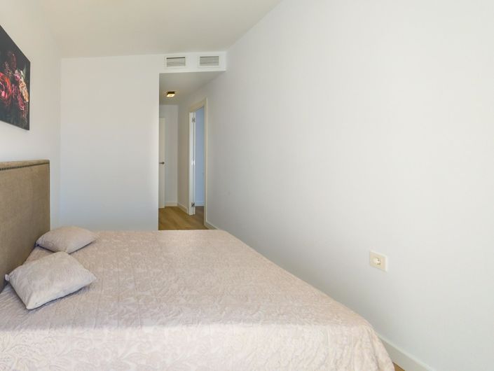 Image No.23-3 Bed Apartment for sale