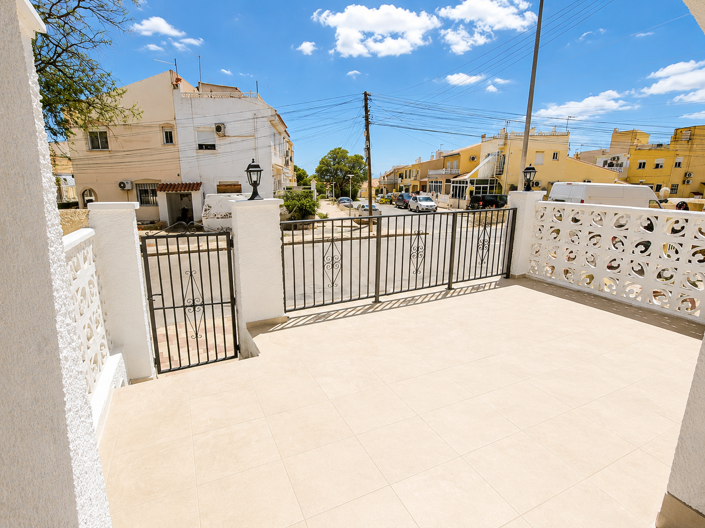 Image No.3-1 Bed Townhouse for sale