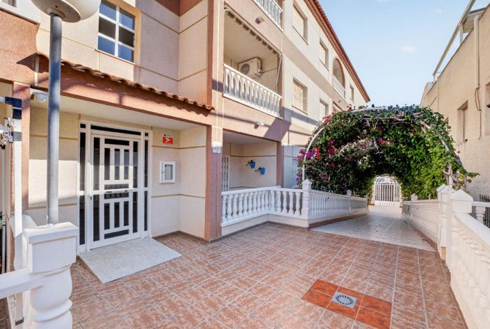 Image No.25-2 Bed Apartment for sale