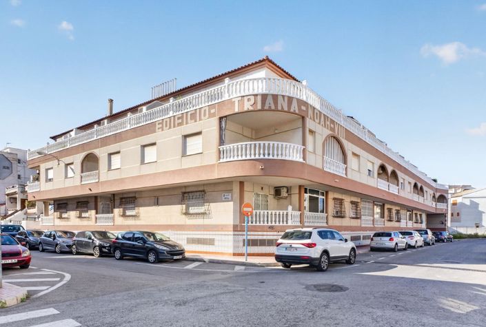 Image No.26-2 Bed Apartment for sale
