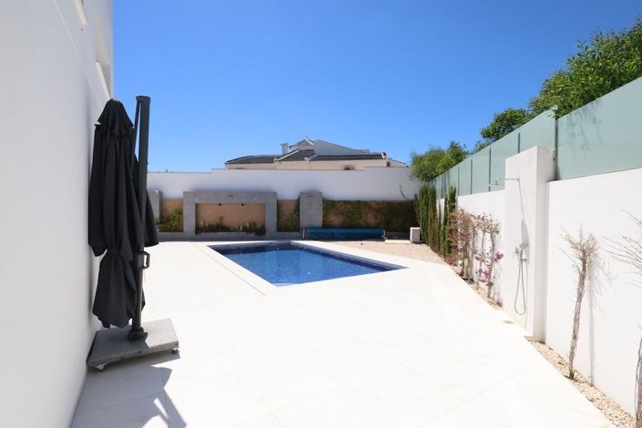 Image No.25-3 Bed Villa for sale