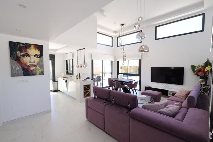 Image No.7-3 Bed Villa for sale
