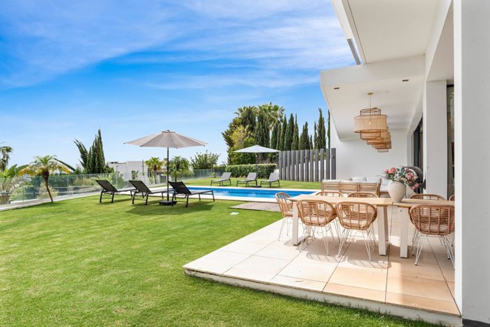 Image No.4-5 Bed House for sale