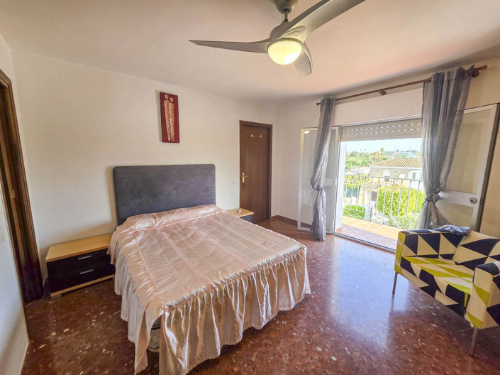 Image No.4-Villa de 3 chambres à vendre à Estepona