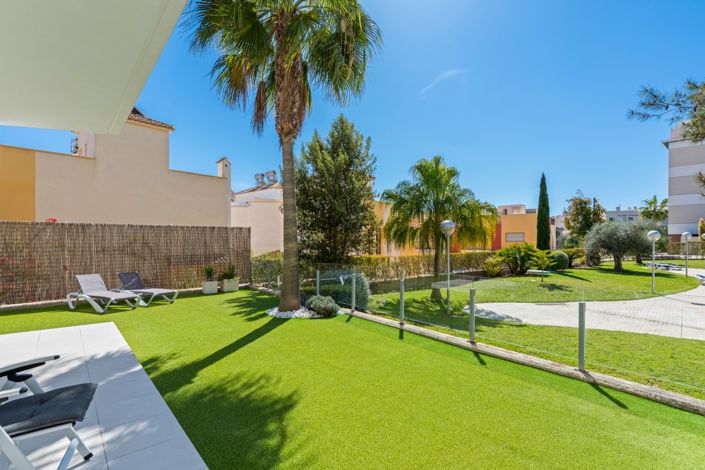 Image No.18-3 Bed House for sale