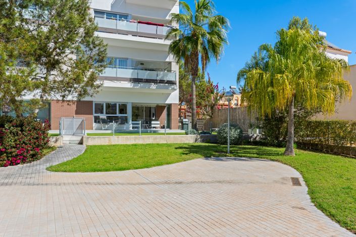 Image No.25-3 Bed House for sale