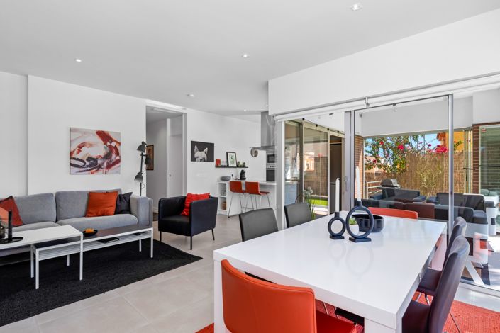 Image No.8-3 Bed House for sale