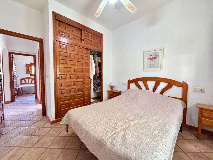 Image No.14-4 Bed Villa for sale