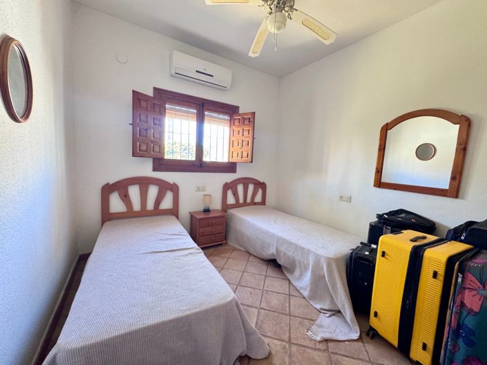 Image No.19-4 Bed Villa for sale