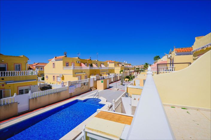 Image No.47-3 Bed Townhouse for sale