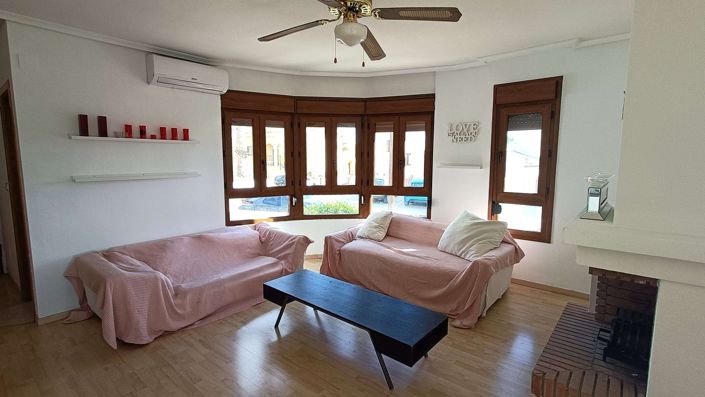 Image No.4-3 Bed Villa for sale
