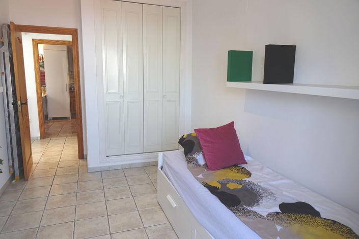 Image No.11-3 Bed Property for sale