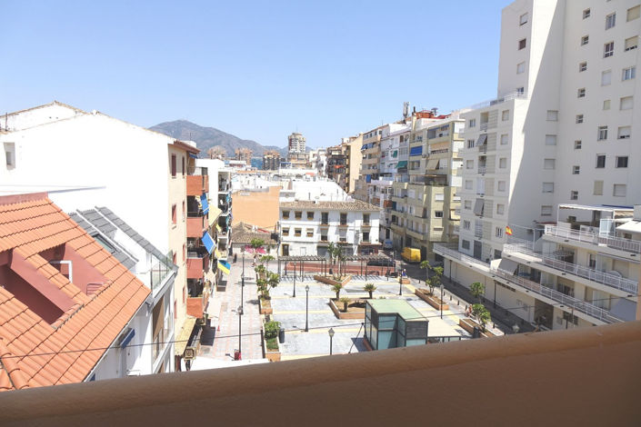 Image No.15-3 Bed Property for sale