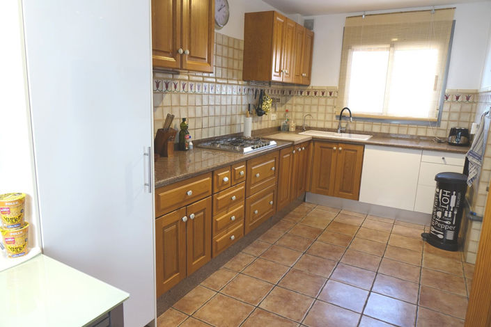 Image No.16-3 Bed Property for sale