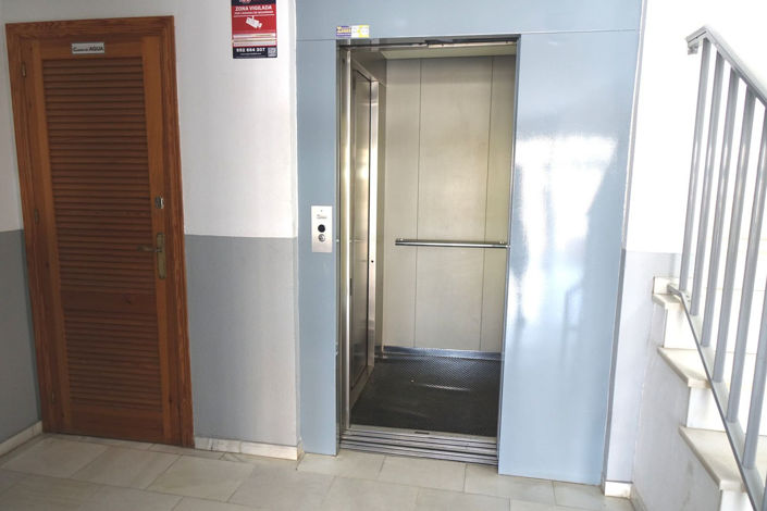 Image No.20-3 Bed Property for sale