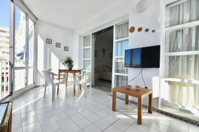 r48360643image
