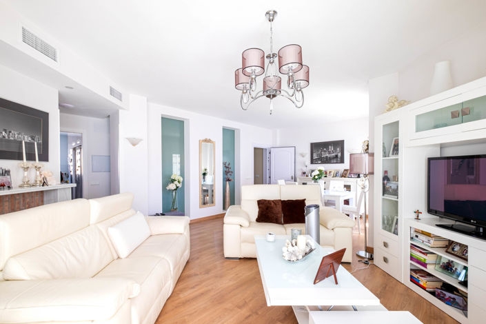 Image No.4-4 Bed Villa for sale