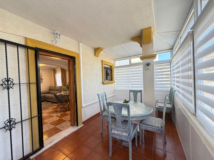 Image No.15-2 Bed Townhouse for sale