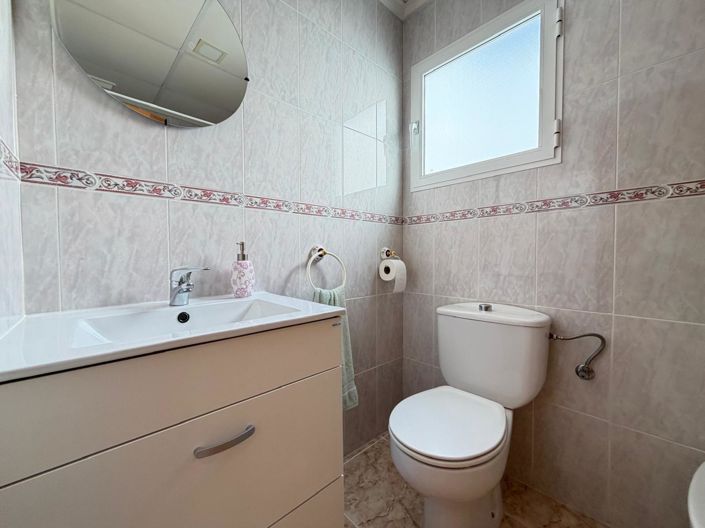 Image No.5-Appartement de 2 chambres à vendre à Torrevieja
