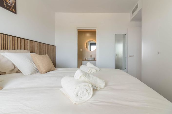 Image No.12-2 Bed Apartment for sale