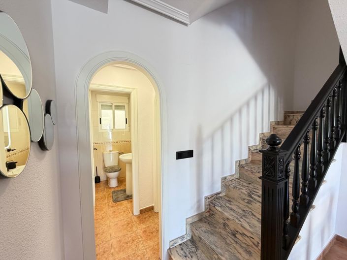Image No.19-3 Bed Townhouse for sale