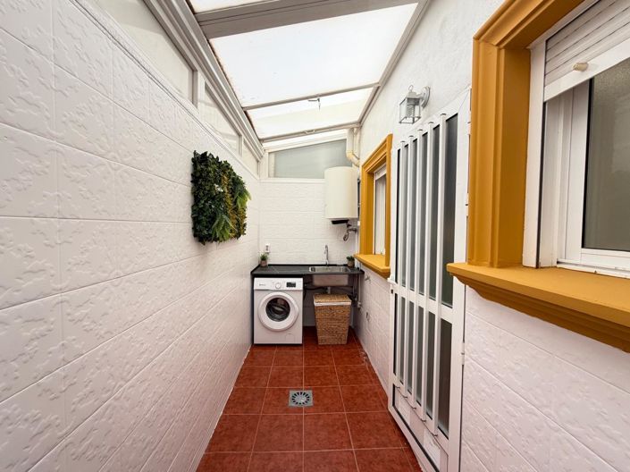 Image No.32-3 Bed Townhouse for sale