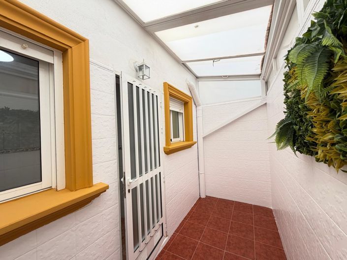 Image No.34-3 Bed Townhouse for sale