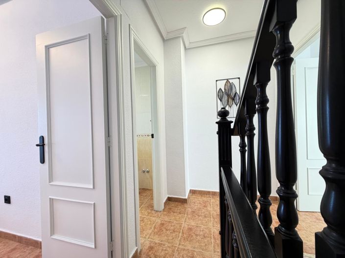 Image No.36-3 Bed Townhouse for sale