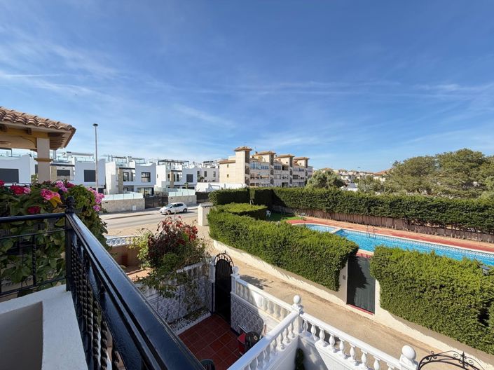 Image No.46-3 Bed Townhouse for sale
