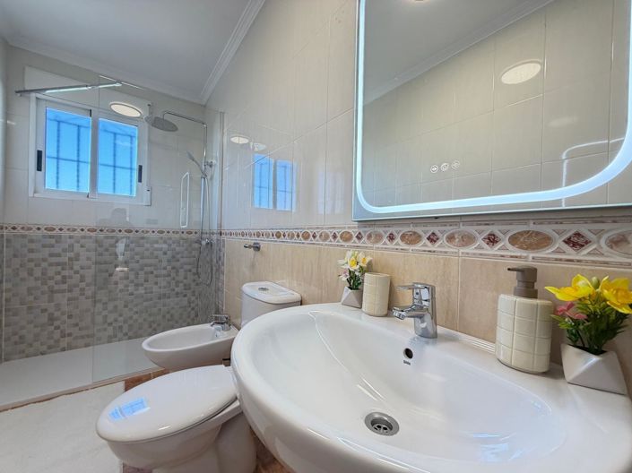 Image No.48-3 Bed Townhouse for sale
