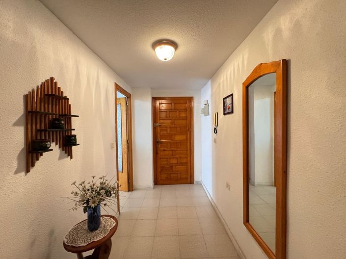 Image No.3-Appartement de 2 chambres à vendre à Torrevieja