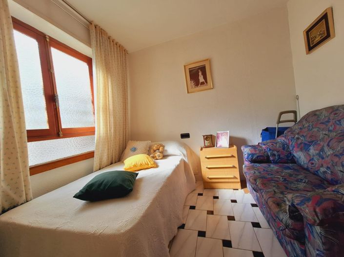 Image No.17-3 Bed House for sale