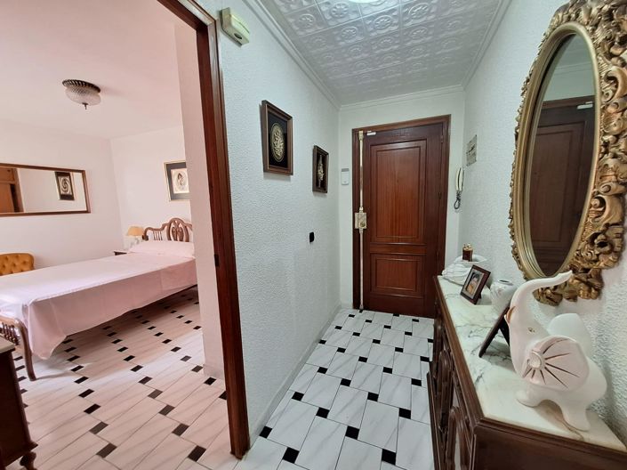 Image No.21-3 Bed House for sale