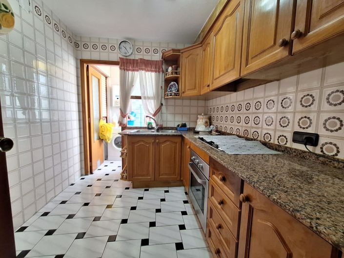 Image No.24-3 Bed House for sale