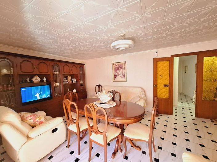 Image No.26-3 Bed House for sale