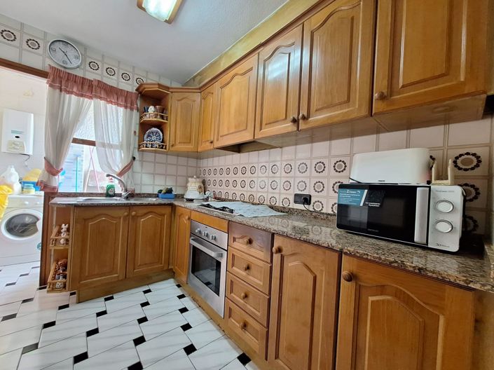 Image No.27-3 Bed House for sale