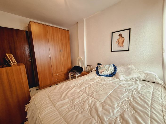 Image No.9-3 Bed House for sale