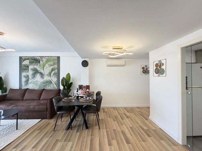 Image No.20-3 Bed Apartment for sale