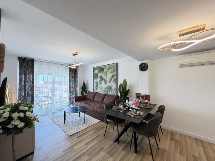 Image No.21-3 Bed Apartment for sale