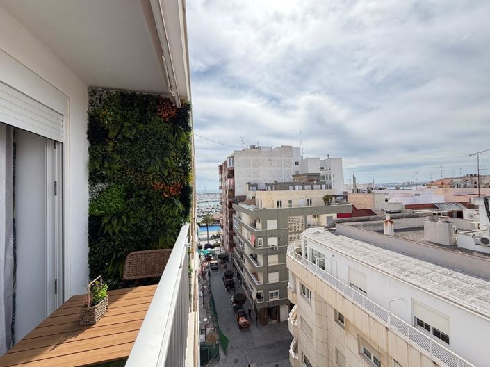 Image No.35-3 Bed Apartment for sale