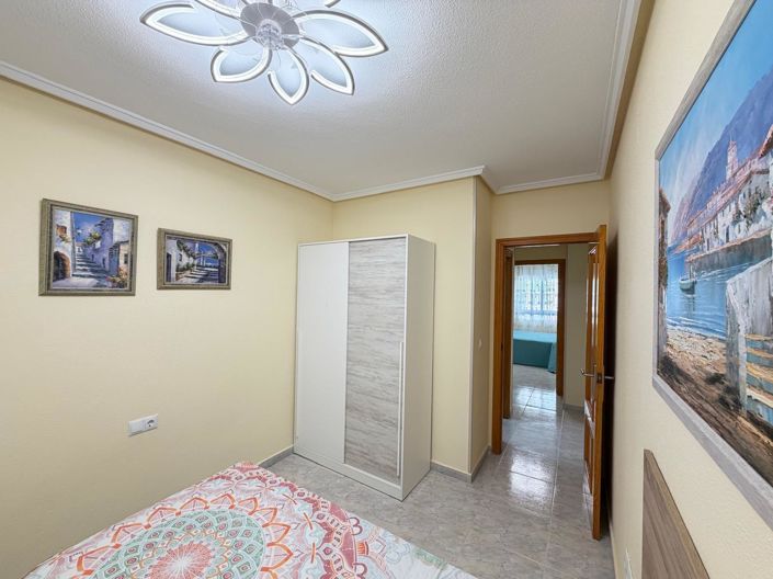 Image No.32-3 Bed House for sale