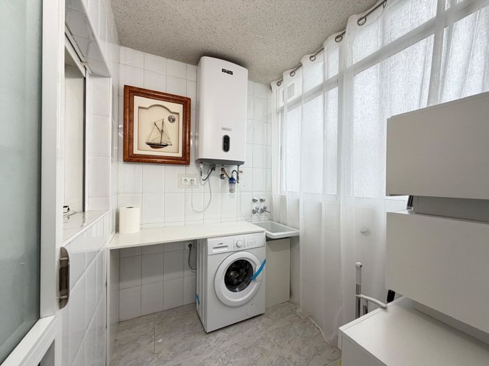 Image No.37-3 Bed House for sale