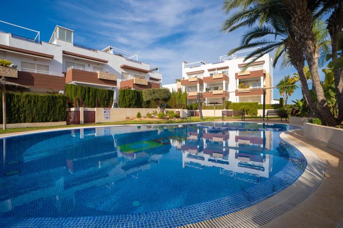 Image No.17-2 Bed House for sale