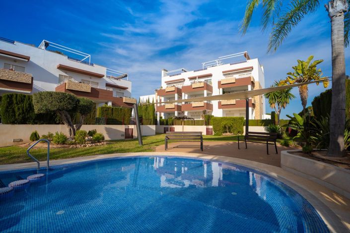 Image No.19-2 Bed House for sale