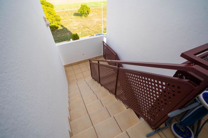 Image No.3-2 Bed House for sale
