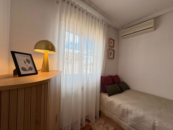 Image No.40-2 Bed Townhouse for sale